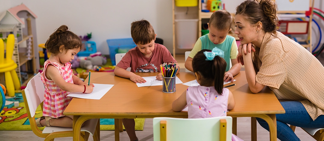 VAE Intervenant Educatif Petite Enfance